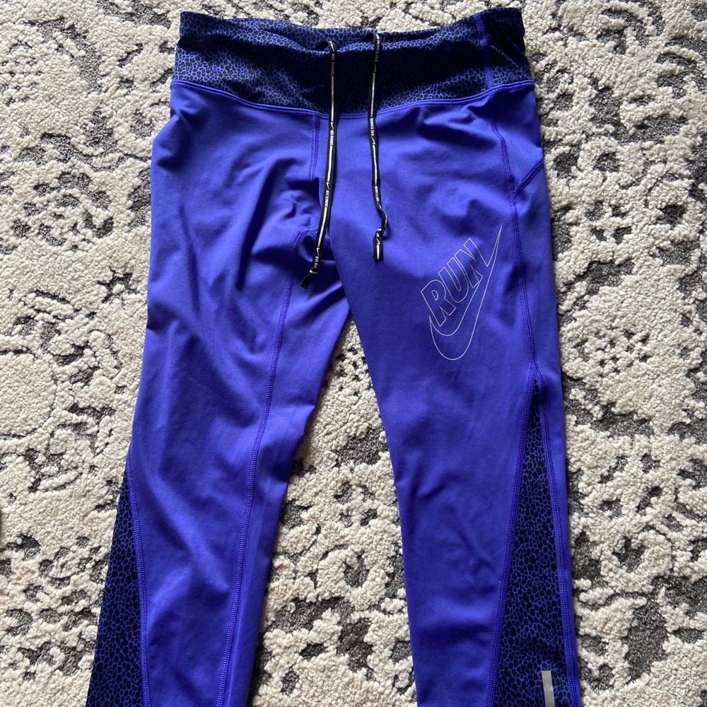 Dri Fit Nike Purple cropped leggings